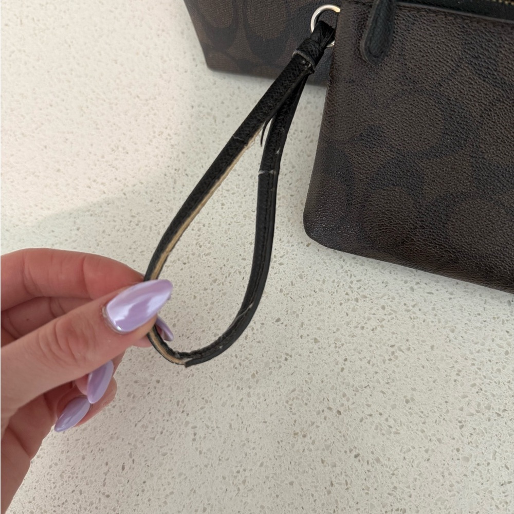 COACH Brown Tote and Wristlet Set - Picture 12 of 14